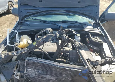 2009 Ford Escape Xlt z USA, uszkodzony, nr VIN 1FMCU03GX9KA44689